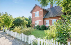 Stunning Home In Tranekær With Wifi